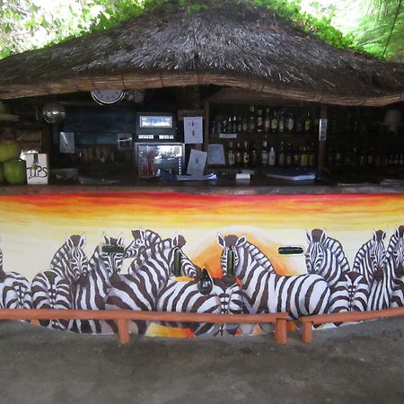 Baobab Beach Lodge And Backpackers Vilanculos Esterno foto
