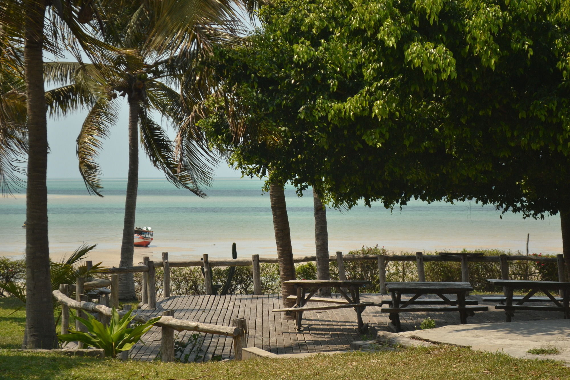 Baobab Beach Lodge And Backpackers Vilanculos Esterno foto